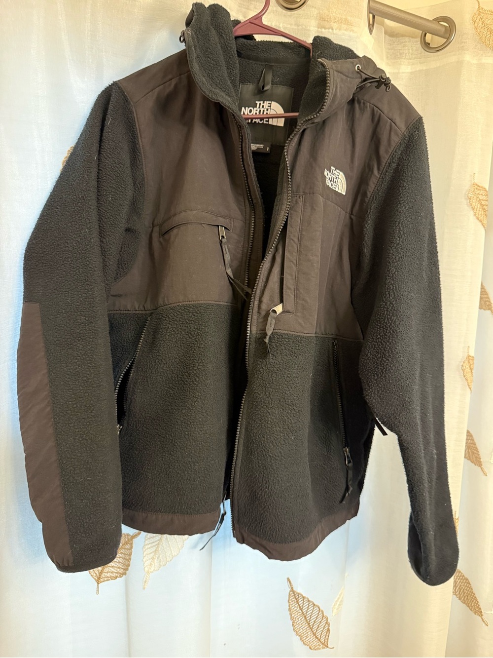 The North Face Men's Black Hooded Fleece Jacket